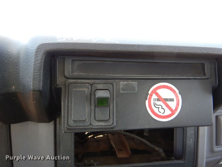 image for item DN7413 1996 Ford F800  bucket truck