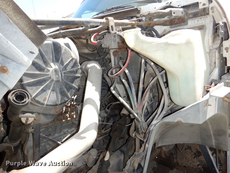 image for item DN7413 1996 Ford F800  bucket truck