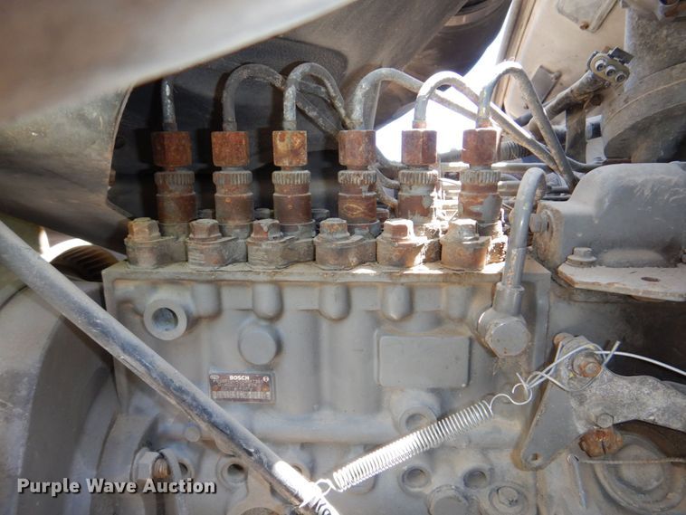 image for item DN7413 1996 Ford F800  bucket truck