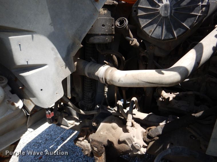 image for item DN7413 1996 Ford F800  bucket truck