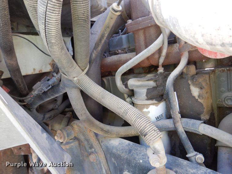 image for item DN7413 1996 Ford F800  bucket truck