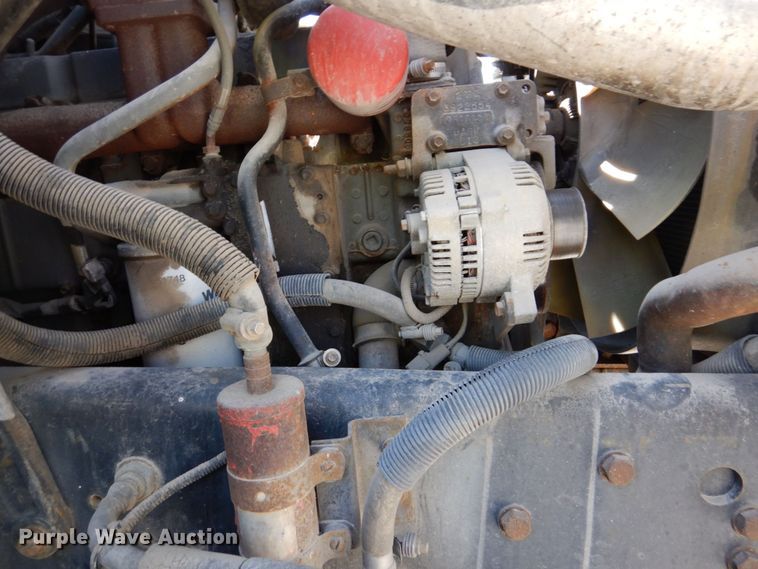 image for item DN7413 1996 Ford F800  bucket truck