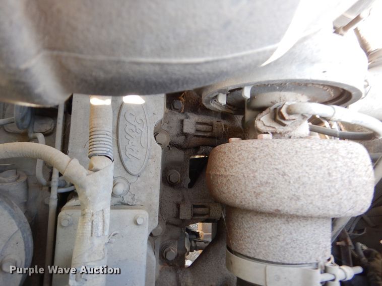 image for item DN7413 1996 Ford F800  bucket truck