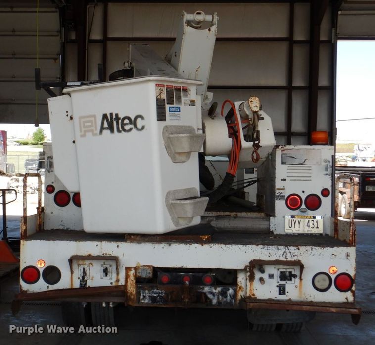 image for item DN7416 1998 Ford F800  bucket truck