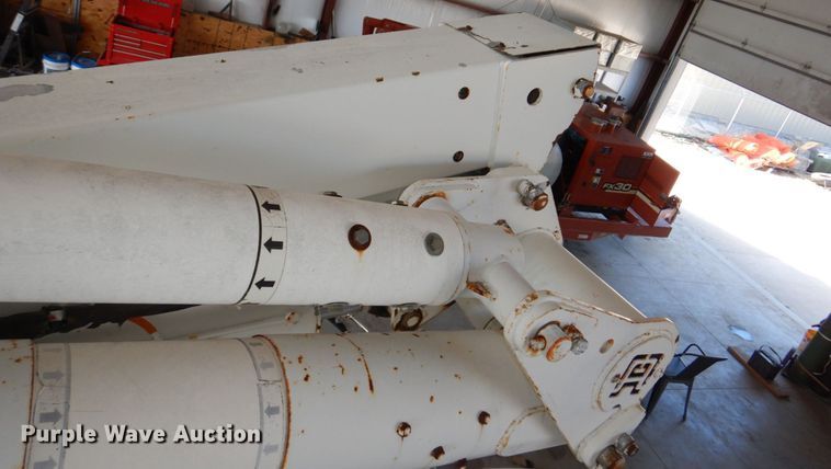 image for item DN7416 1998 Ford F800  bucket truck