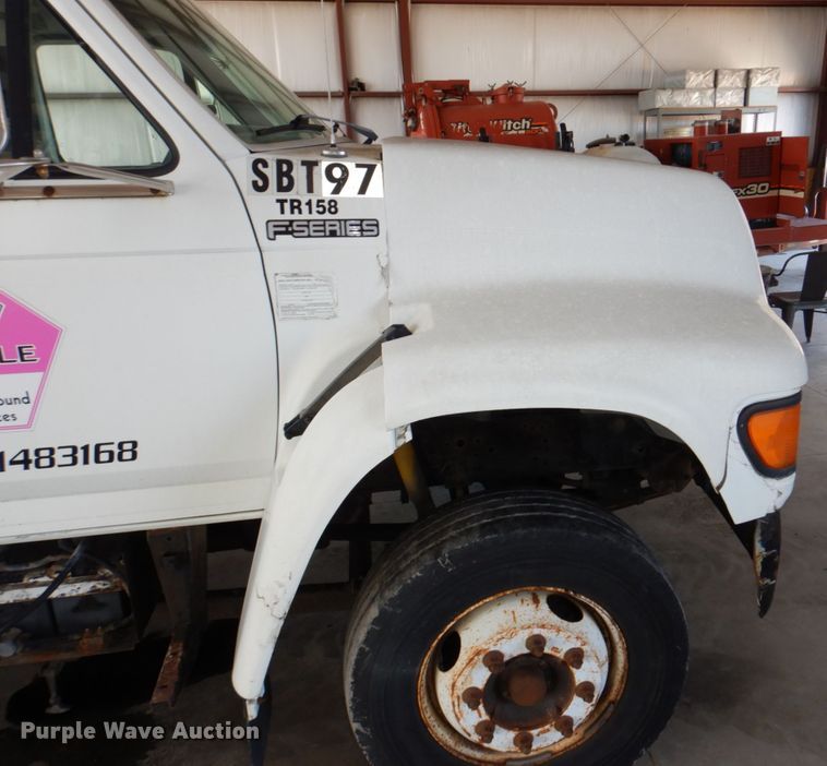 image for item DN7416 1998 Ford F800  bucket truck