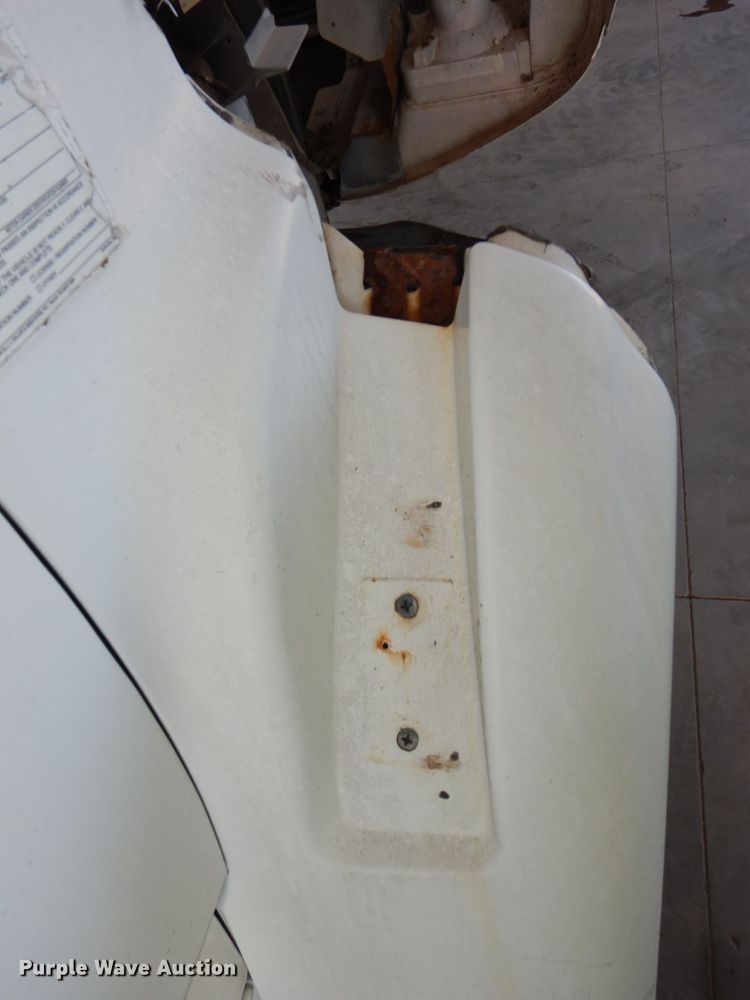 image for item DN7416 1998 Ford F800  bucket truck