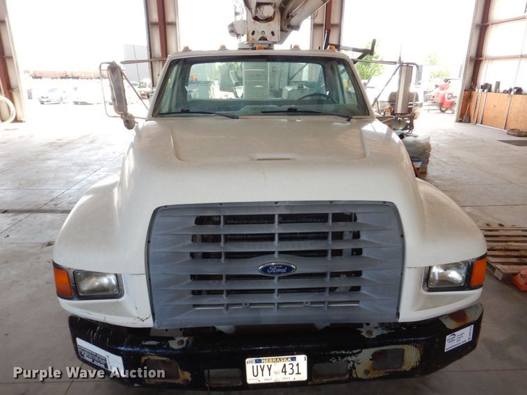 image for item DN7416 1998 Ford F800  bucket truck