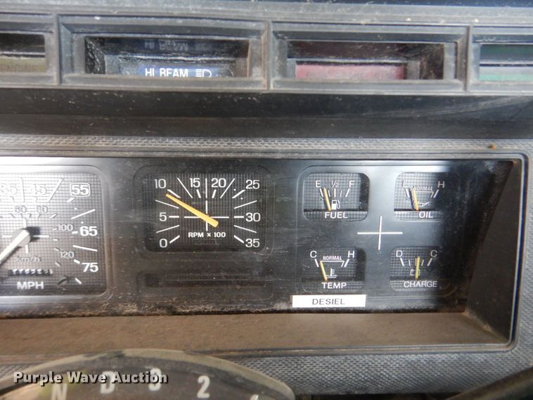 image for item DN7416 1998 Ford F800  bucket truck