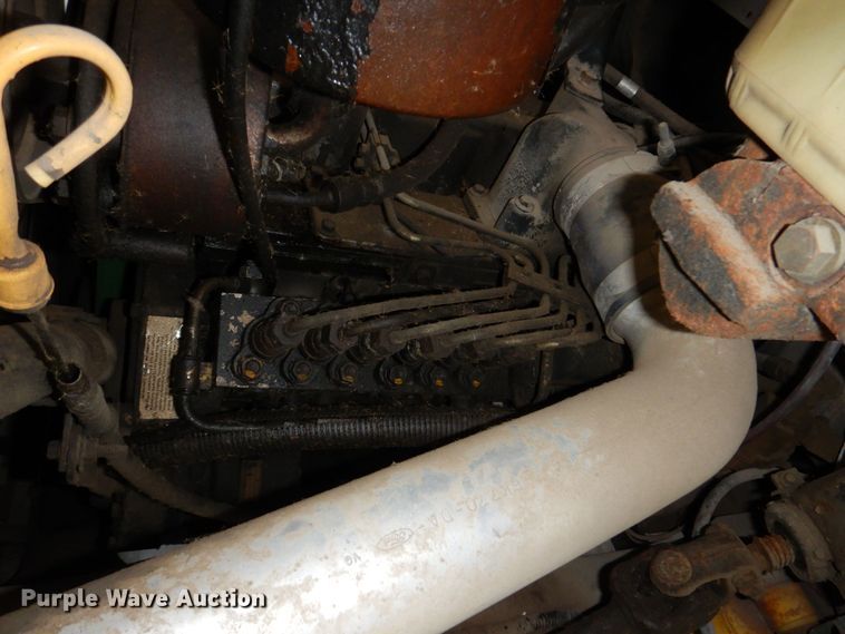 image for item DN7416 1998 Ford F800  bucket truck