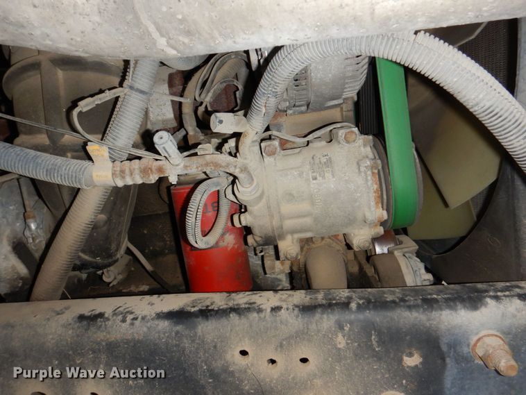 image for item DN7416 1998 Ford F800  bucket truck