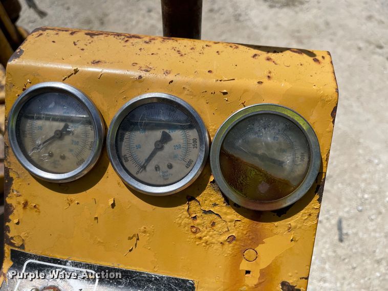 image for item DN7419 2000 Vermeer D 10x15  directional boring unit