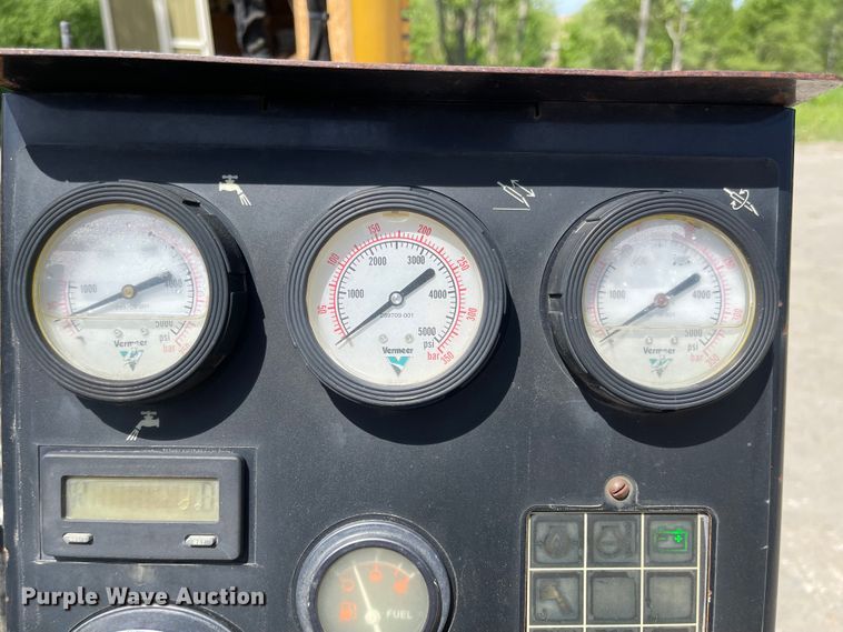 image for item DN7420 2004 Vermeer Navigator D18x22  directional boring unit