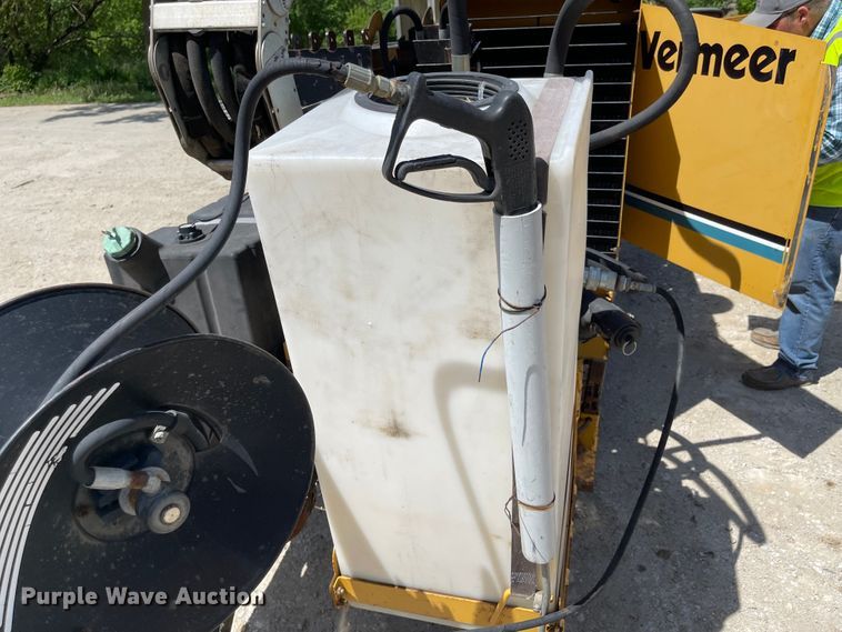 image for item DN7420 2004 Vermeer Navigator D18x22  directional boring unit