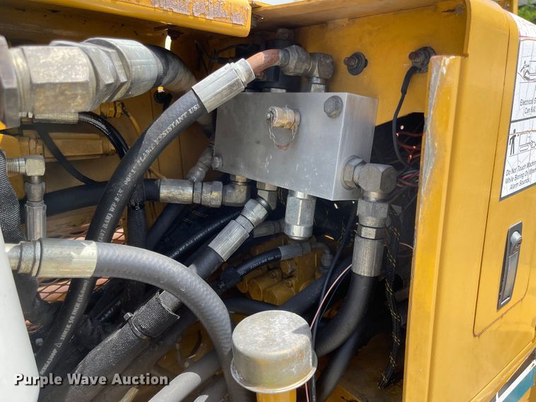 image for item DN7421 1999 Vermeer Navigator D10x15  directional boring unit