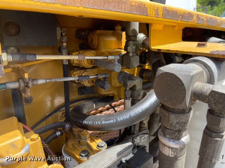 image for item DN7421 1999 Vermeer Navigator D10x15  directional boring unit