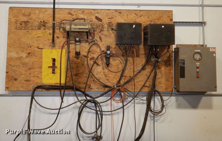 image for item DN7458 2005 Messer  plasma cutter