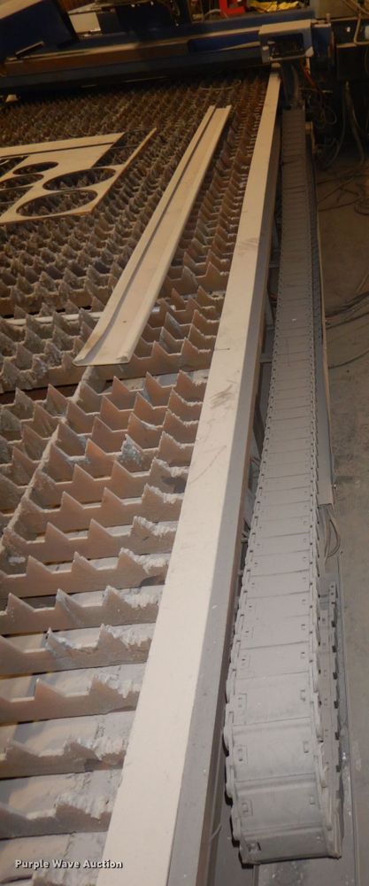 image for item DN7458 2005 Messer  plasma cutter