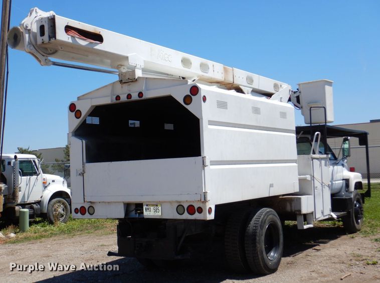 image for item DN7474 2002 GMC C7500  bucket truck