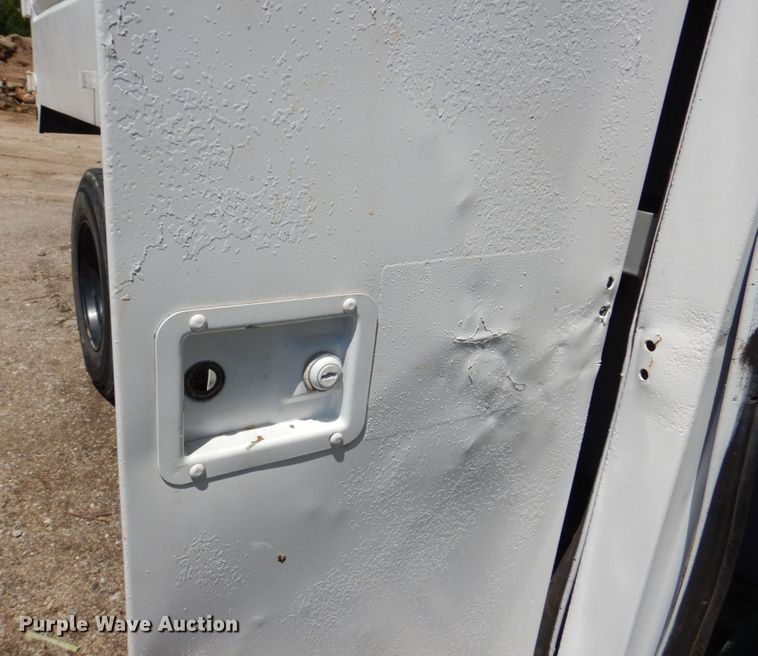 image for item DN7474 2002 GMC C7500  bucket truck