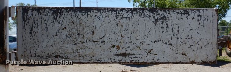 image for item DN7474 2002 GMC C7500  bucket truck