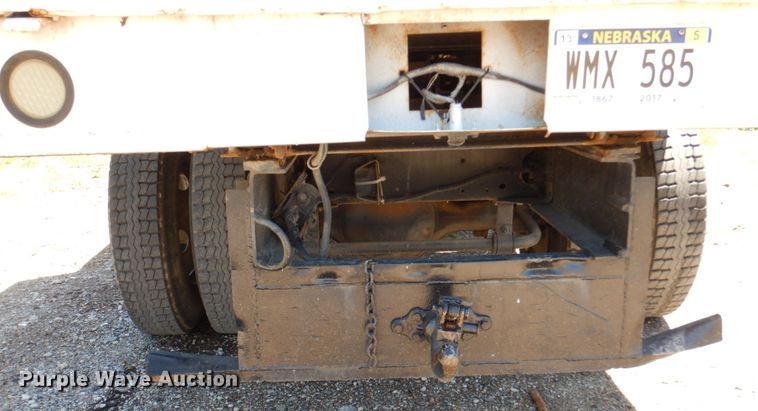 image for item DN7474 2002 GMC C7500  bucket truck