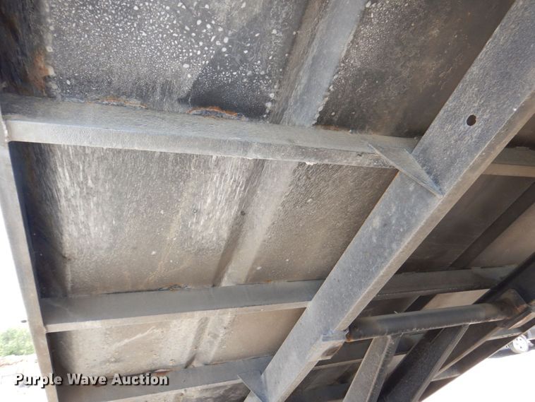 image for item DN7474 2002 GMC C7500  bucket truck