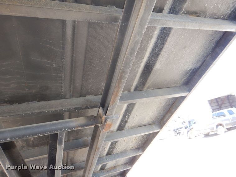 image for item DN7474 2002 GMC C7500  bucket truck