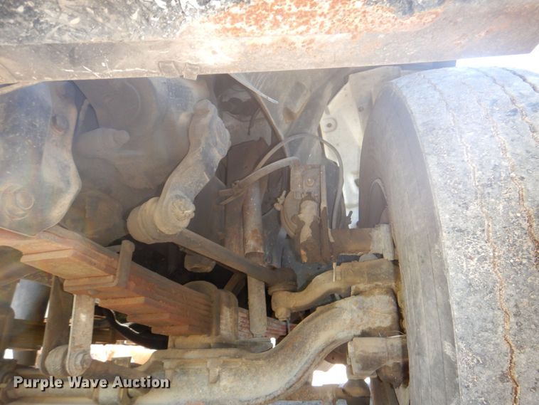 image for item DN7474 2002 GMC C7500  bucket truck