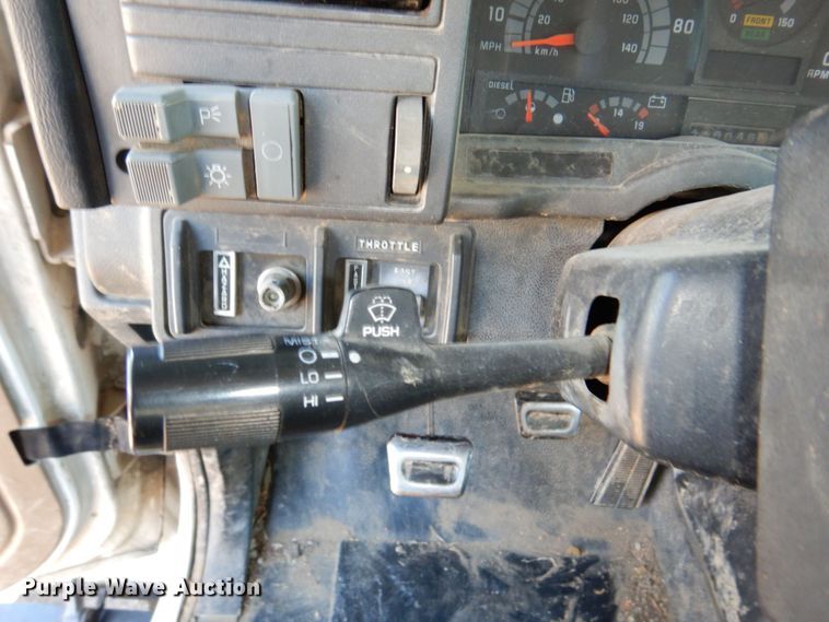 image for item DN7474 2002 GMC C7500  bucket truck