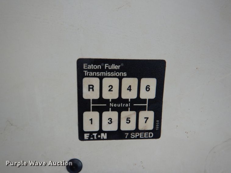 image for item DN7474 2002 GMC C7500  bucket truck