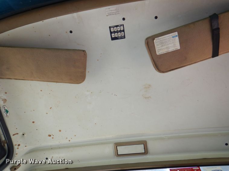 image for item DN7474 2002 GMC C7500  bucket truck