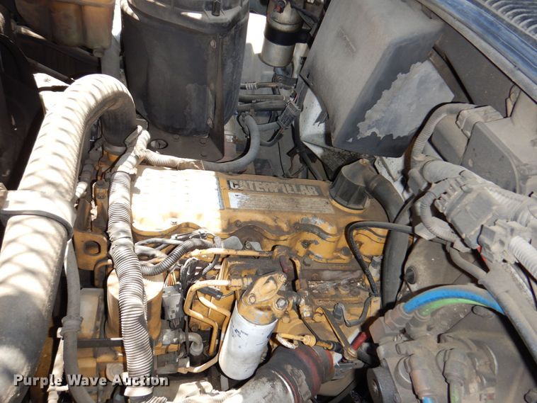 image for item DN7474 2002 GMC C7500  bucket truck