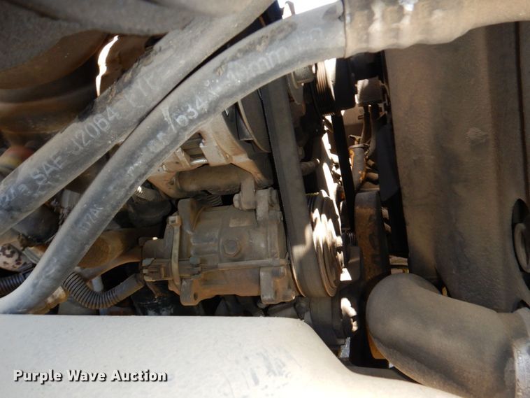 image for item DN7474 2002 GMC C7500  bucket truck