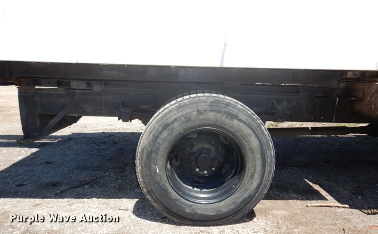 image for item DN7474 2002 GMC C7500  bucket truck