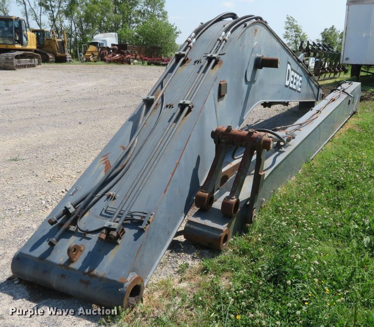 image for item DN7992 John Deere  excavator parts