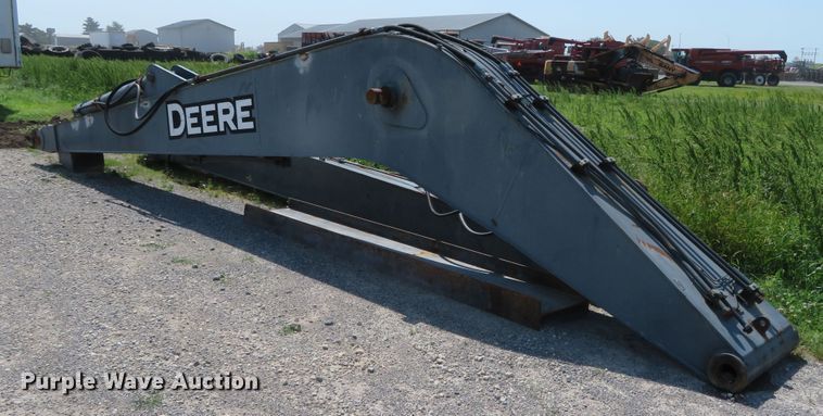 image for item DN7992 John Deere  excavator parts