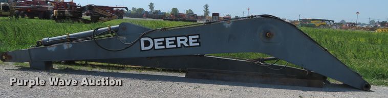 image for item DN7992 John Deere  excavator parts