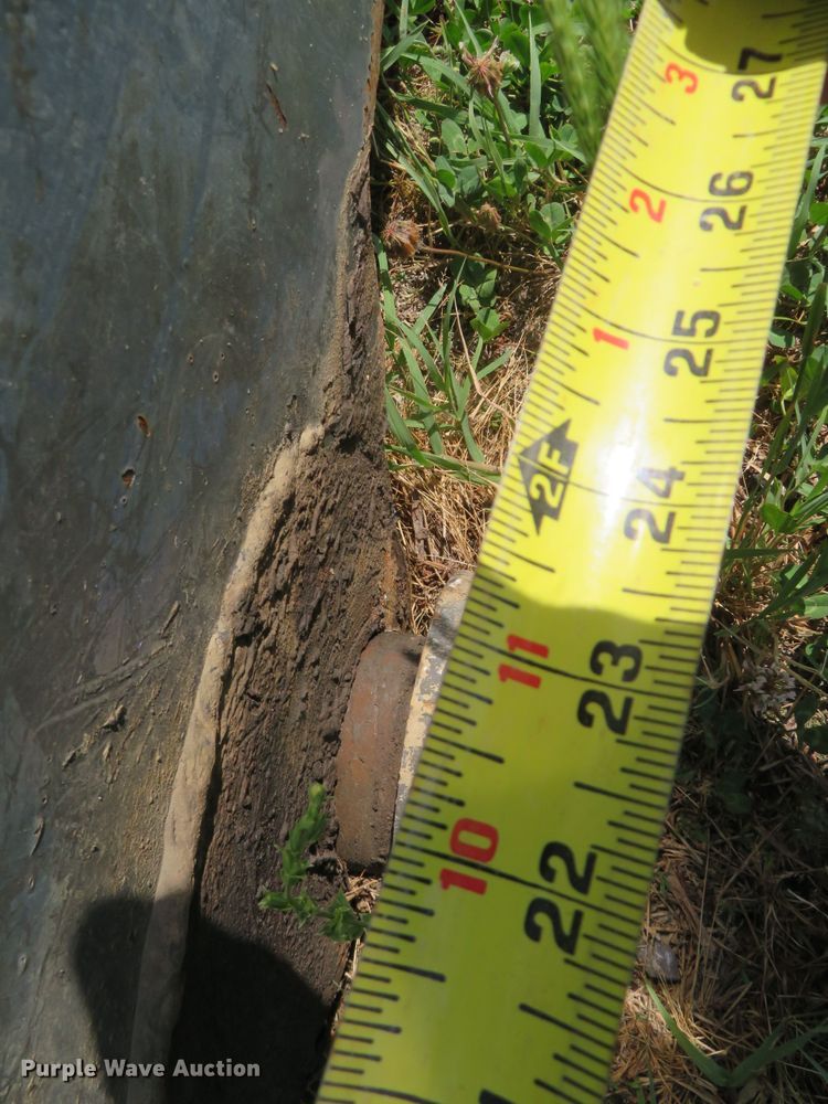 image for item DN7992 John Deere  excavator parts