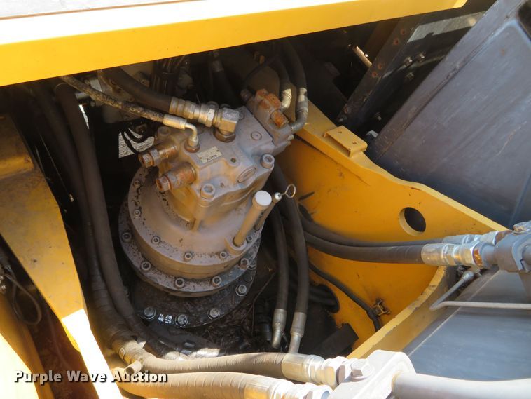 image for item DN7993 2008 John Deere 270D LC long reach excavator