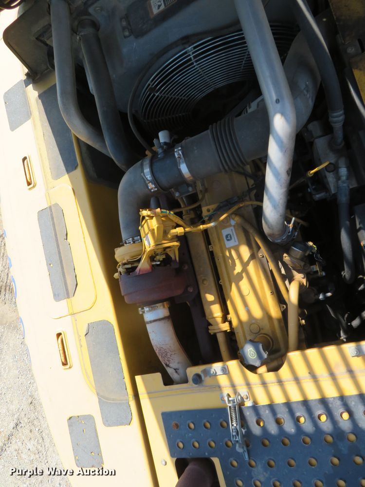 image for item DN7993 2008 John Deere 270D LC long reach excavator