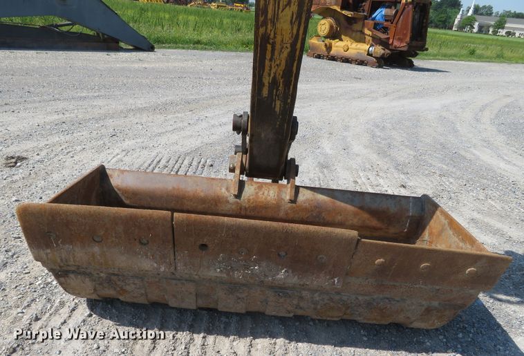 image for item DN7993 2008 John Deere 270D LC long reach excavator