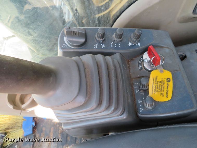 image for item DN7993 2008 John Deere 270D LC long reach excavator