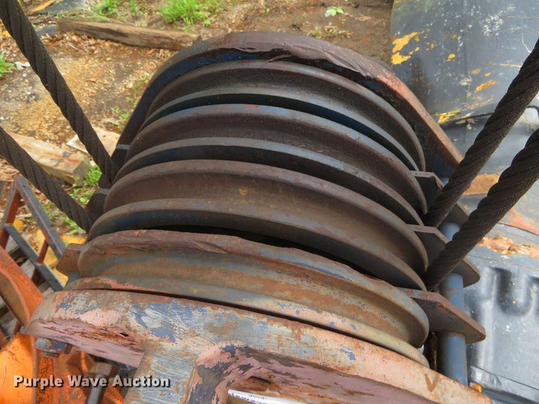 image for item DN7996 Mckissick M025014L  crane block and hook