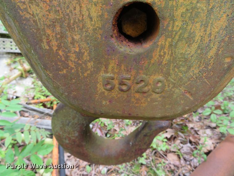 image for item DN7997 DRH Johnson 5529  crane block and hook