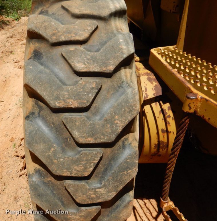 image for item DP4039 1995 Fiat-Allis FG85A motor grader