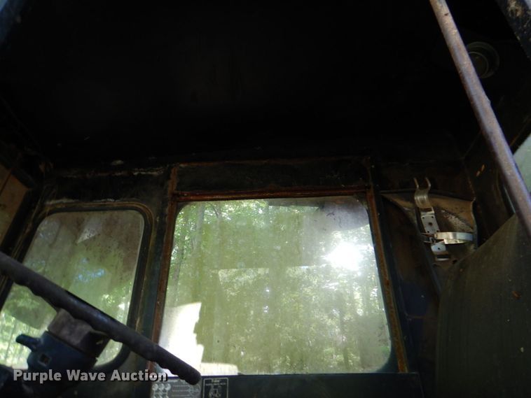 image for item DP4040 1985 Badger 460  wheeled excavator