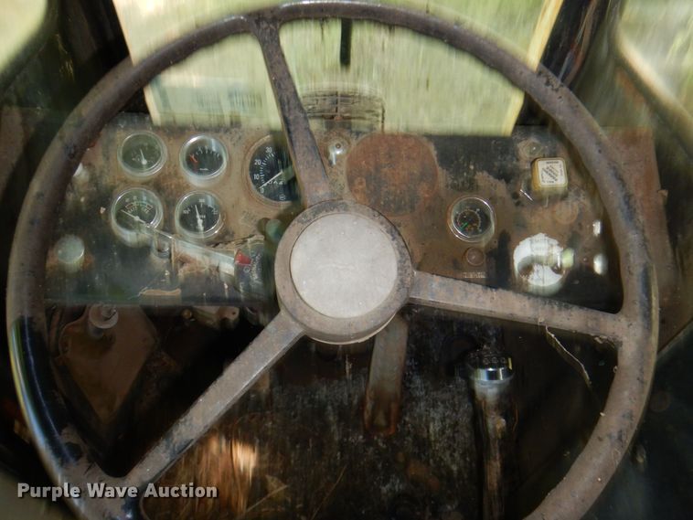 image for item DP4040 1985 Badger 460  wheeled excavator