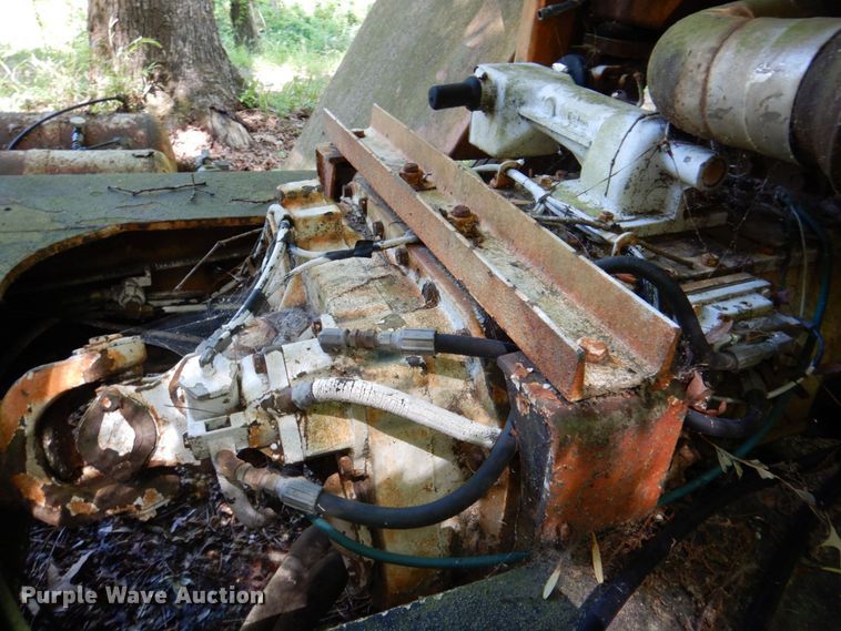 image for item DP4040 1985 Badger 460  wheeled excavator