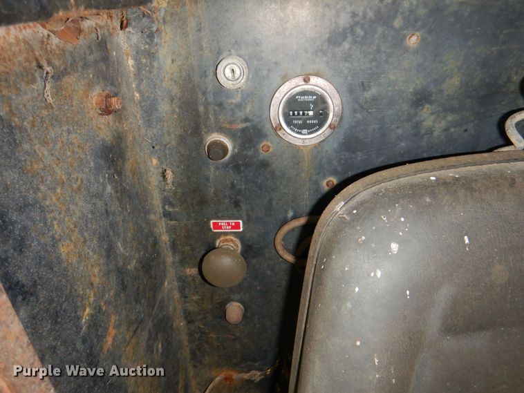 image for item DP4040 1985 Badger 460  wheeled excavator